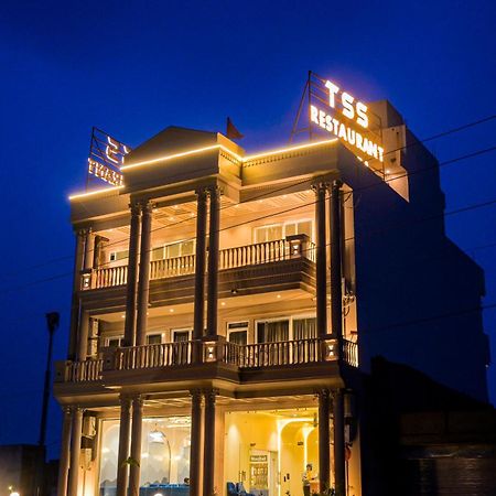 The Silver Spoon Hotel & Restaurant Būndi 外观 照片